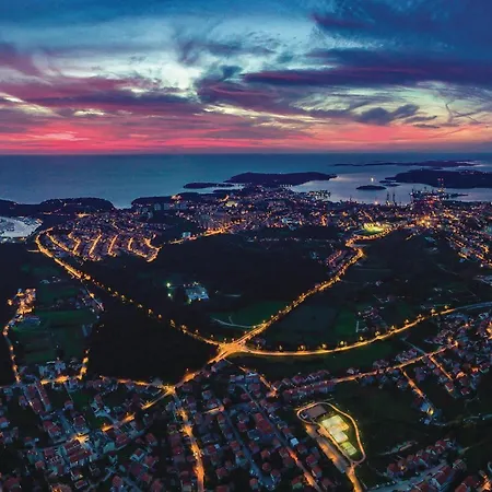 Lejlighed One-bedroom In Pula